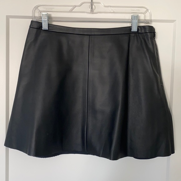BCBG Sheryl faux leather mini skirt - Picture 1 of 2